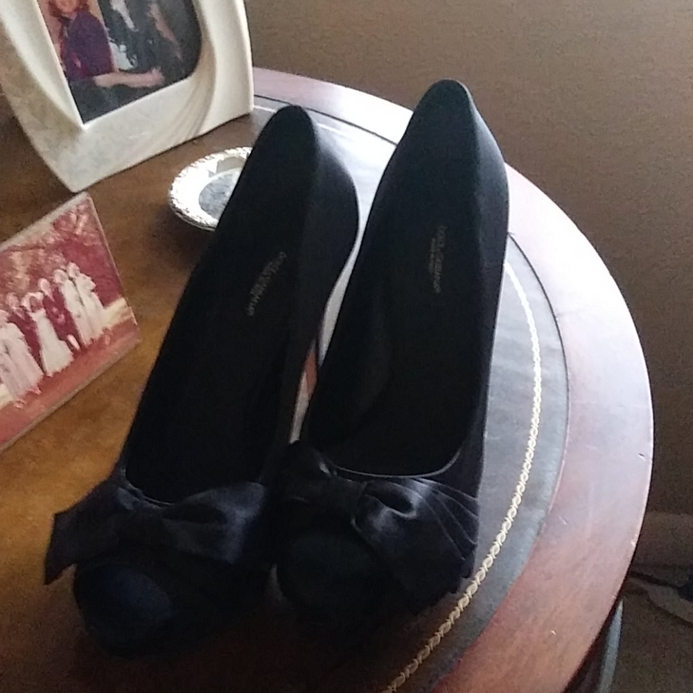 Dolce and Gabbana black stiletto